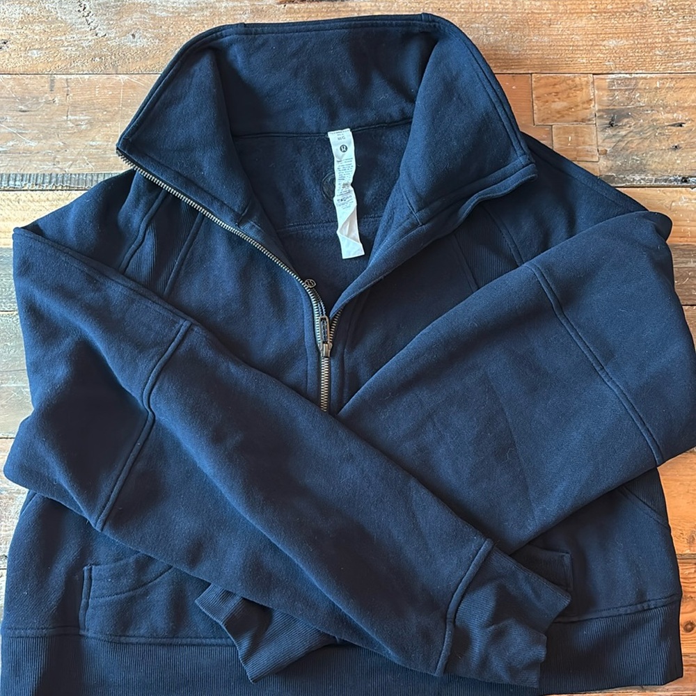 Scuba Oversized Funnel-Neck Half Zip- Navy Blue M/L- Gently Used